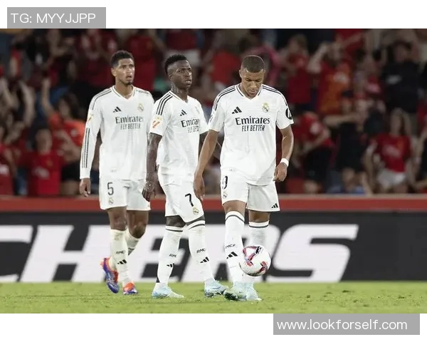 尤文图斯与瓦伦西亚精彩对决集锦回顾与分析